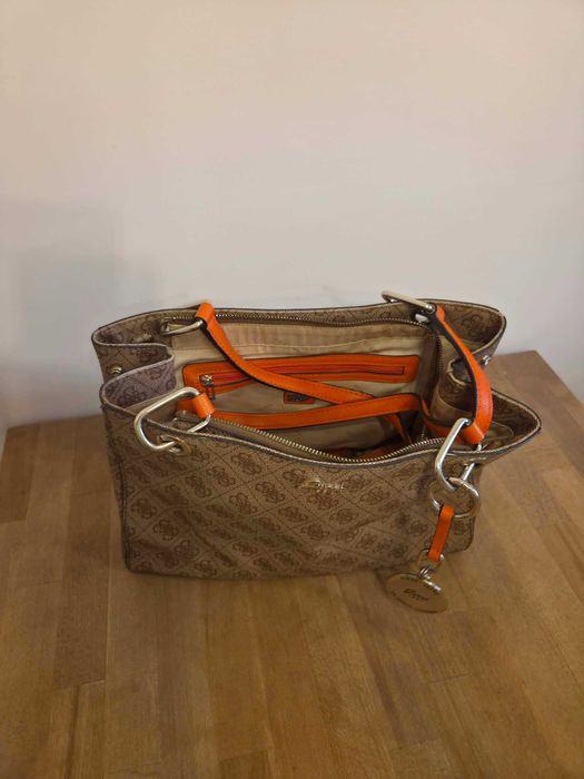 Guess дамска чанта