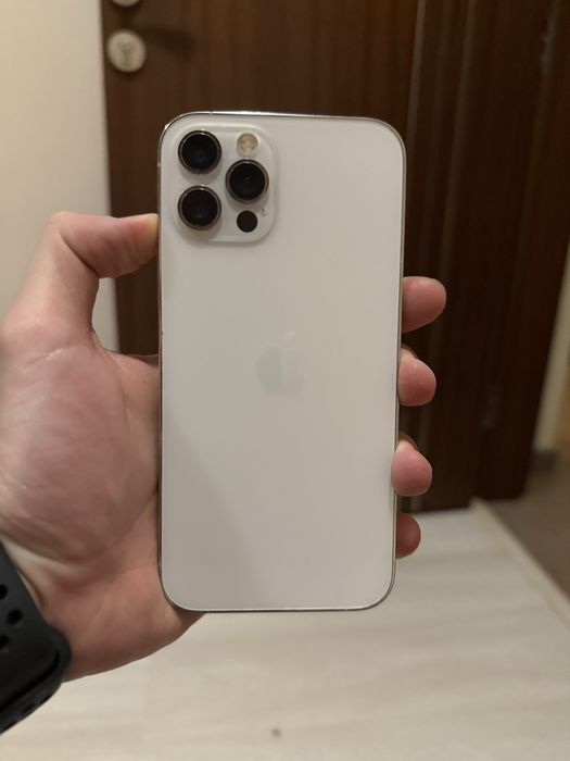 iPhone 12 Pro 256 gb + адаптер