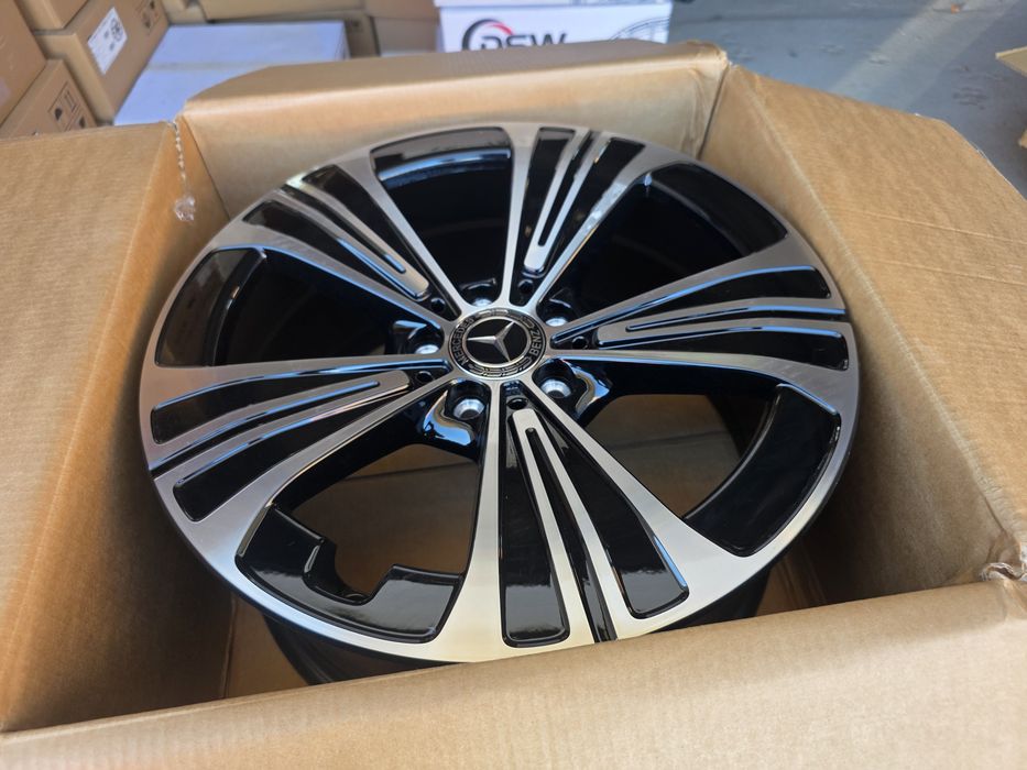 Jante de aliaj originale pentru Mercedes pe 18
