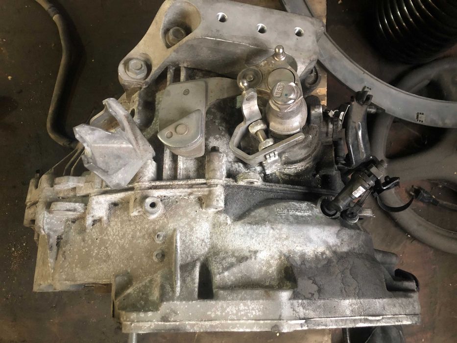 Скоростна кутия Опел Инсигниа Б 18г Opel insignia b  55583502