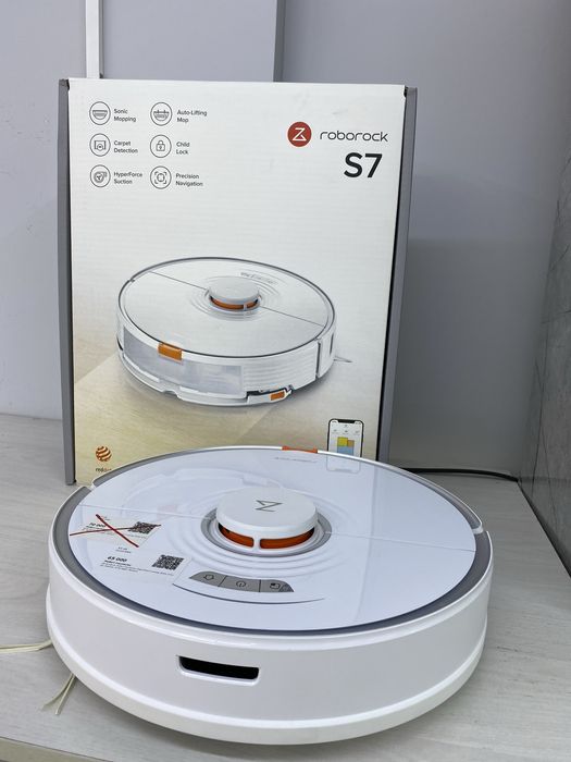 Робот пылесос.