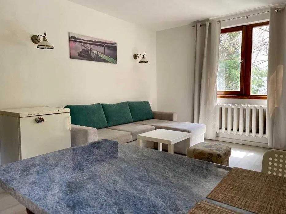 Двустаен апартамент, под наем, Център