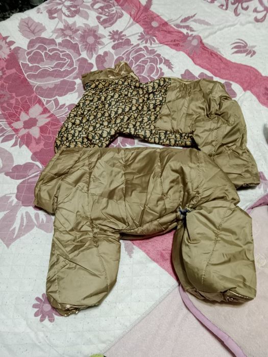 Зимние комбинезоны