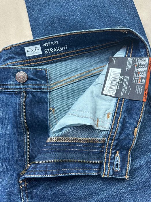 Мъжки дънки/нови/