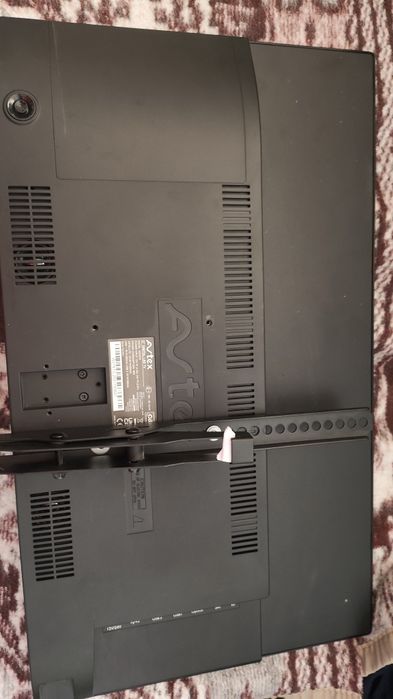 TV Avtex 27” Smart webOS 12V  – special pentru autorulotă / camper / r