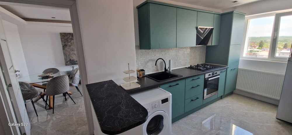 Inchiriez apartament 3 camere zona ultracentrala Targoviste