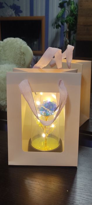 Роза в колбе подарок сувенир