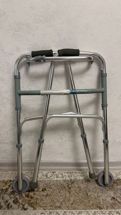 продается ходунок взрослый