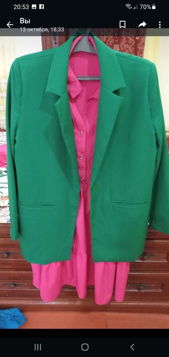 Женский костюм и платье