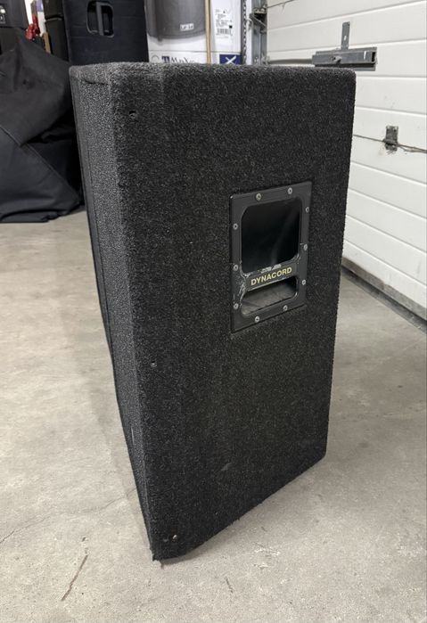 Vând cutii boxe Dynacord F150