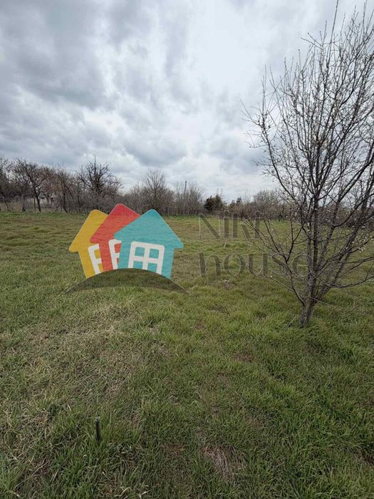 Къща в Варна, област-с.Царевци площ 60 цена 34000