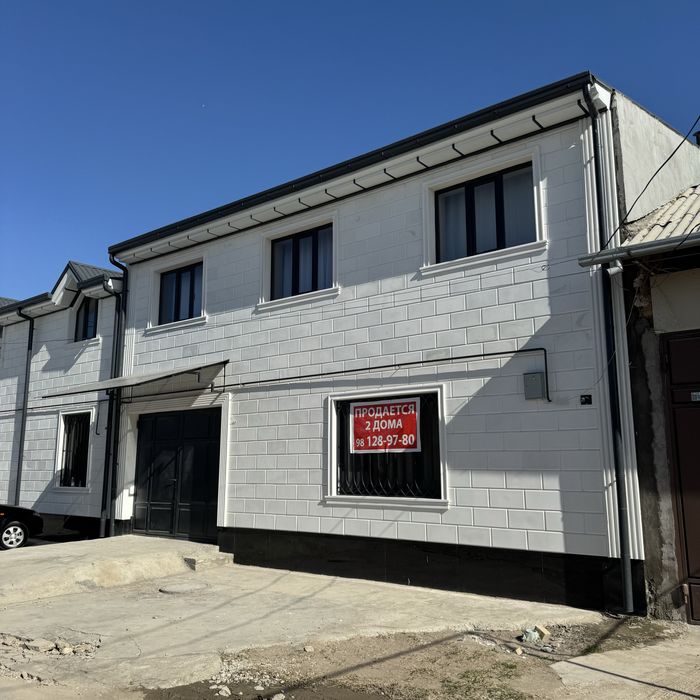 Uy sotiladi srochna kelishiladi narxi