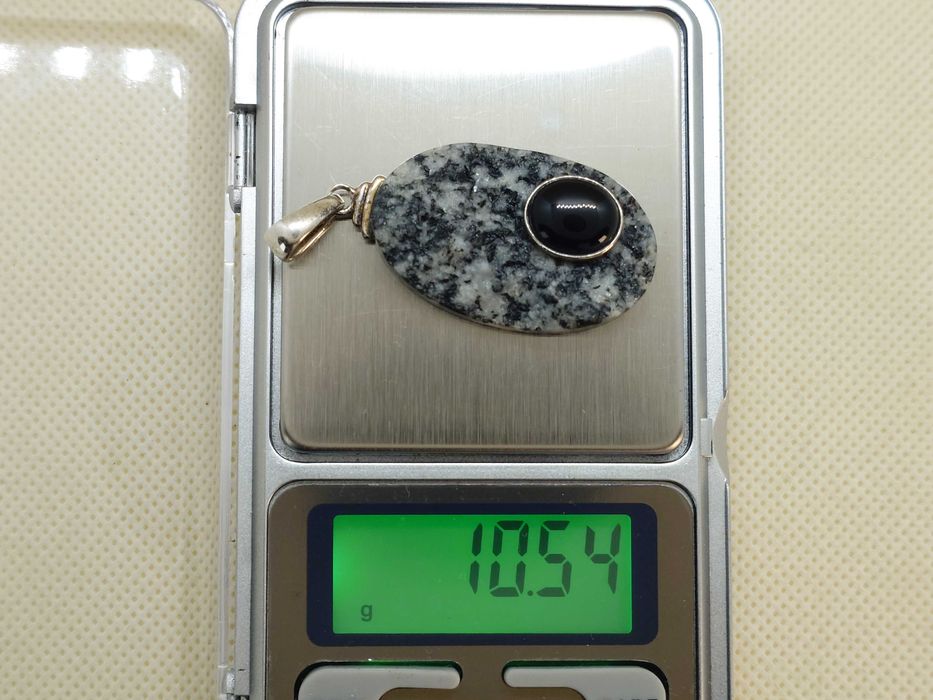 Set inel + pandantiv din argint cu piatră alb-negru și onix