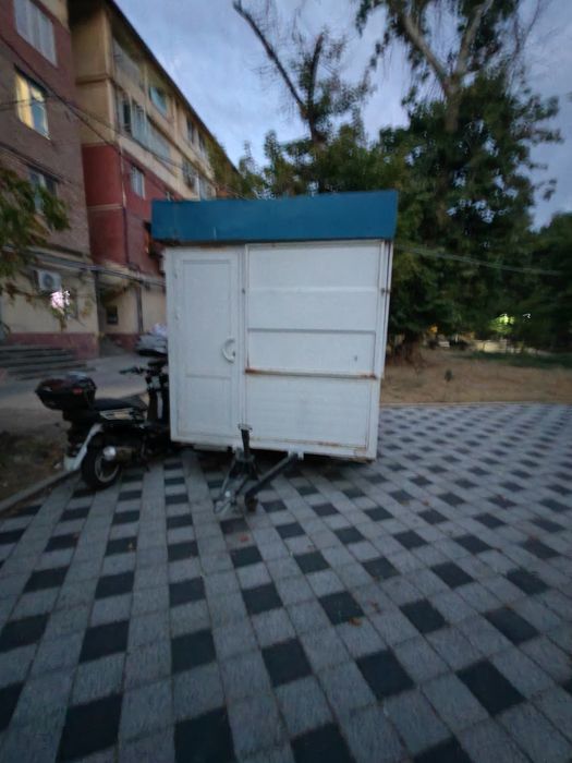 Продаю будку на колесах