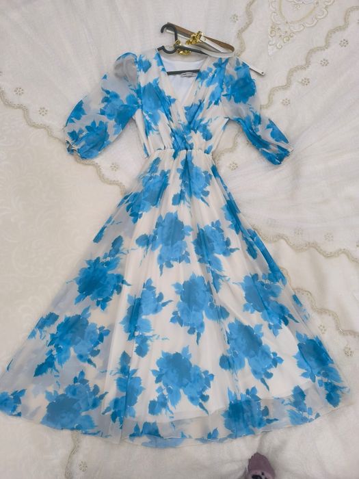 Женские платья..