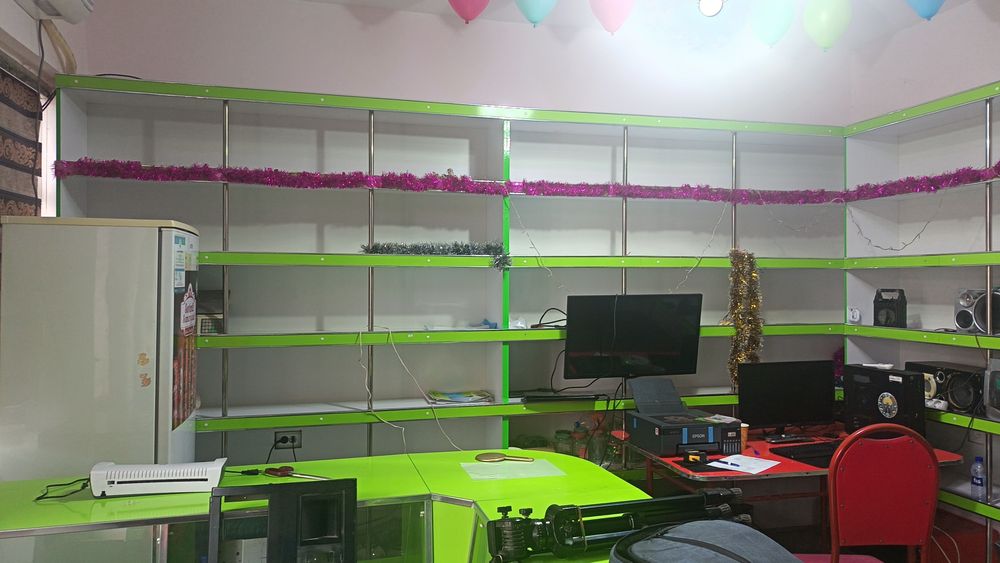 Mebel prilavka vnutrina sotiladi