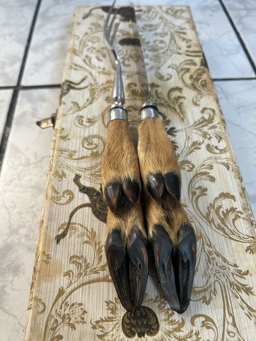 Set vechi tacamuri cutit si furculita