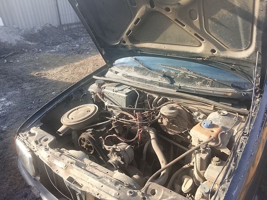 Продам Ауди 80 б3 заводится пишите сдесь или в вацап