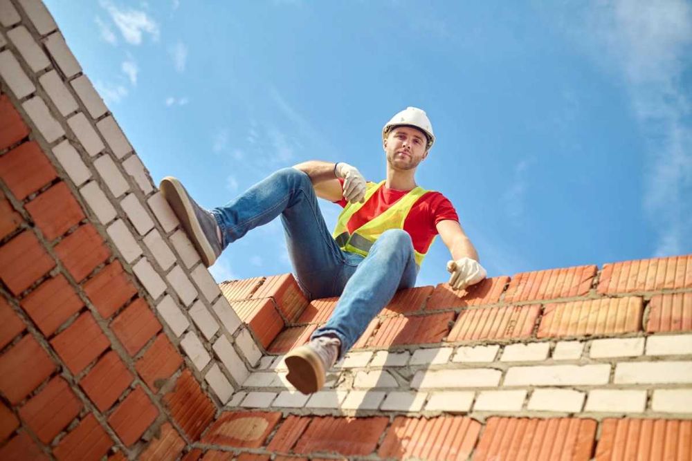 Acoperisuri rezistente cu montaj tabla si reparatiii cu garantie