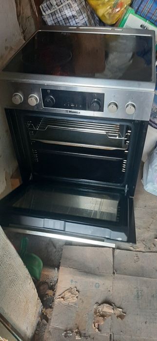 Индукционная плита Hansa