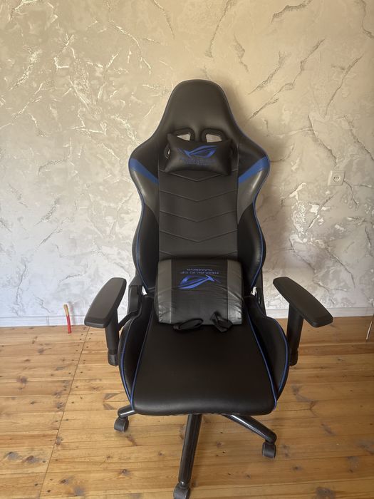Игровое кресло ROG gaming chair