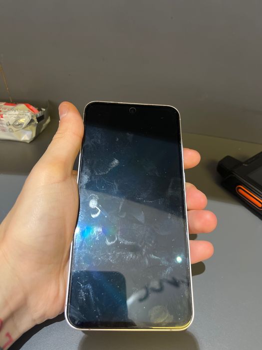 Telefon de vânzare