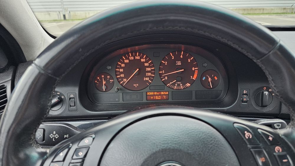 BMW E39 520i 2001