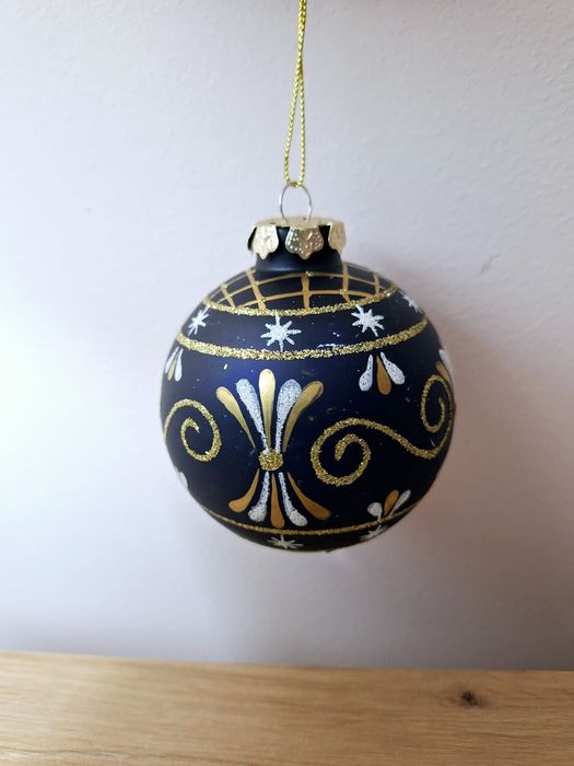 Globuri vechi pictate manual