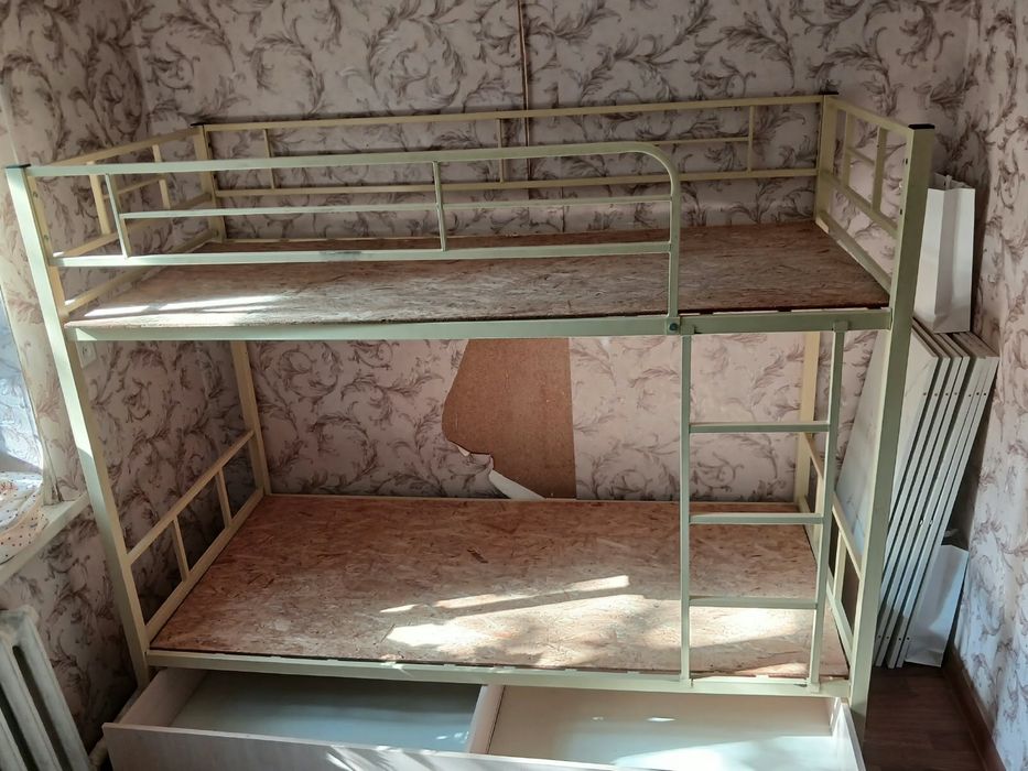 Даухярусная кровать