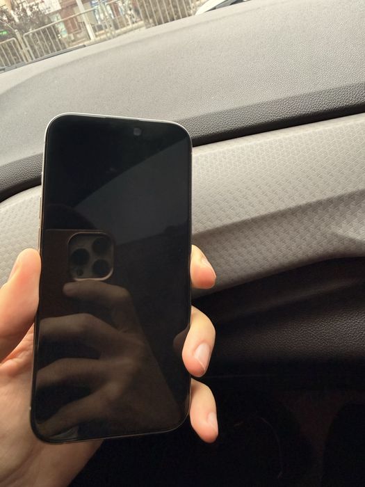 Iphone 15 pro ideal holatda