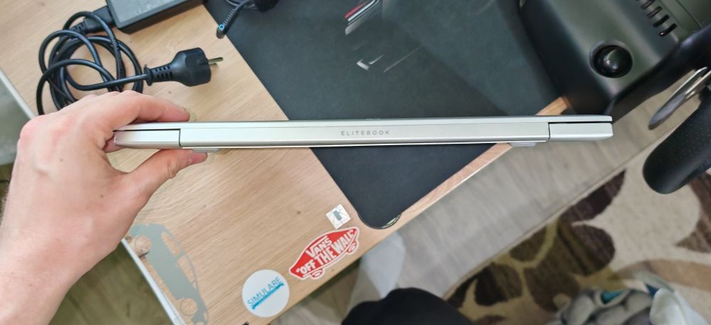Vând laptop HP Elitebook G6, 16gb ram.