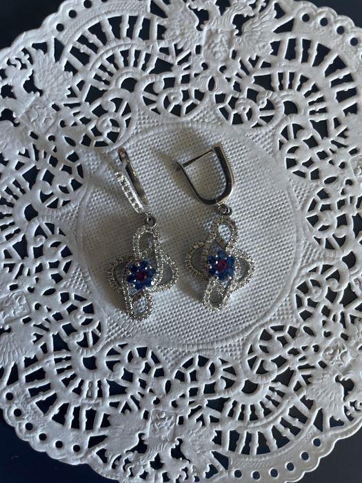 Продам серьги серебро