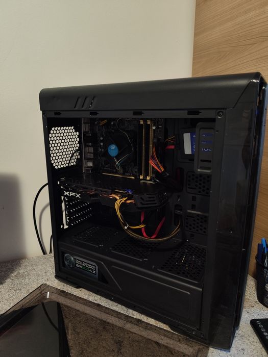 Vând Desktop PC Gaming