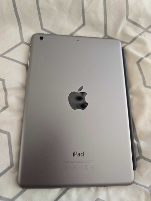 Tableta iPad mini 2
