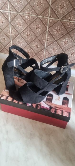 Басаножки на каблуках