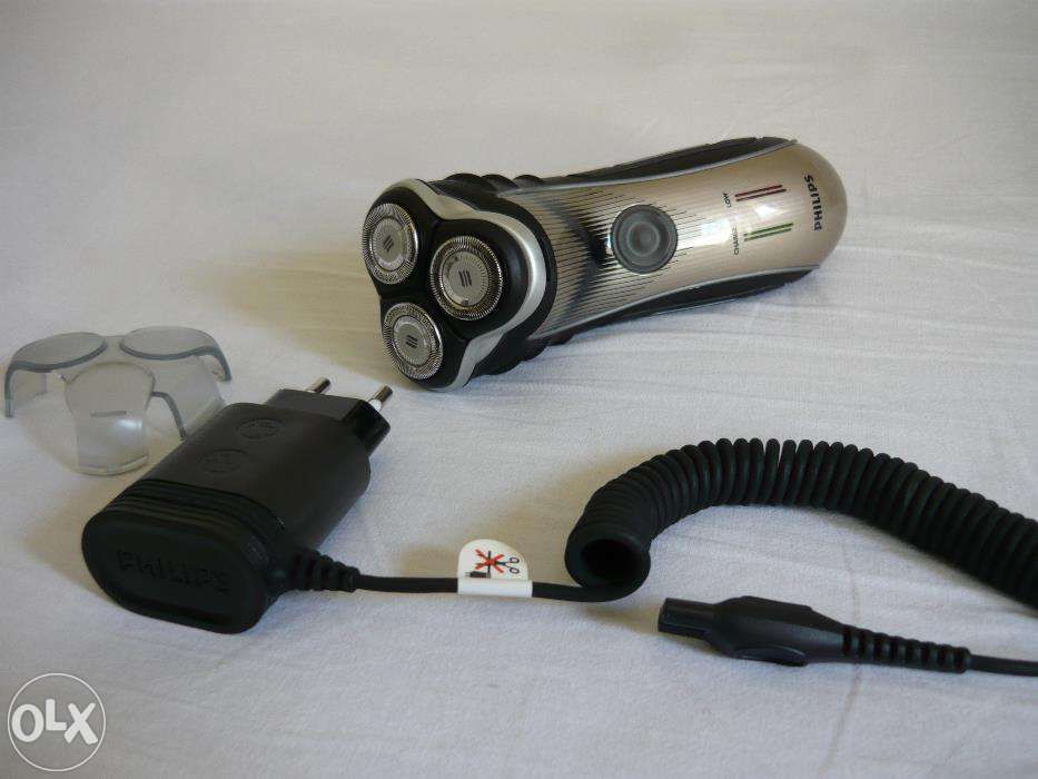 Aparat de ras electric Philips cu acumulator