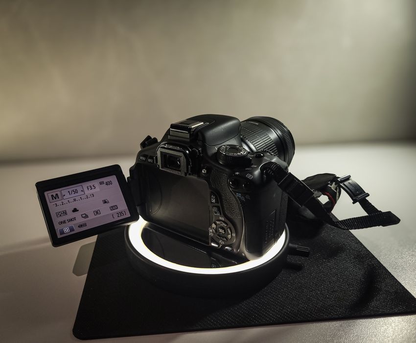 Фотоаппарат Canon 600d