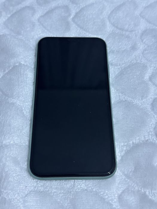 11 айфон зеленый