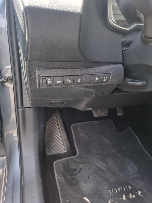 toyota corolla 1.8 hybrid