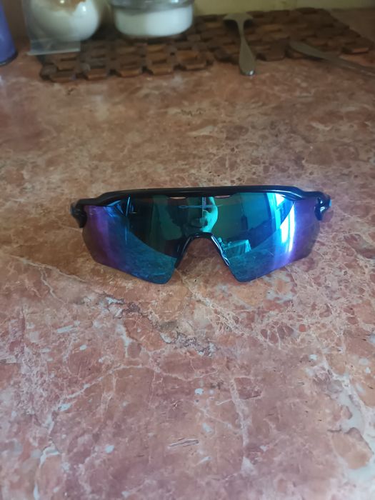 Ochelari Oakley și rame de vedere noi