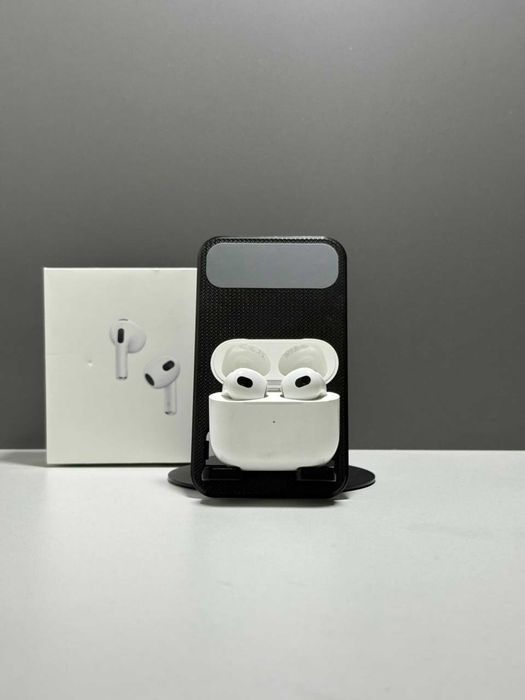 AirPods 3 series, Белый