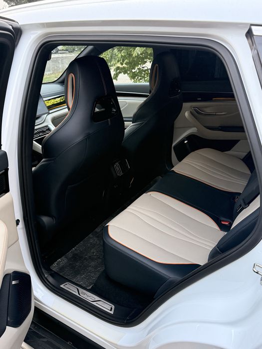 BYD chempion 605 km 2023 yil  tozza yumshoq bolon parok qoyilgan