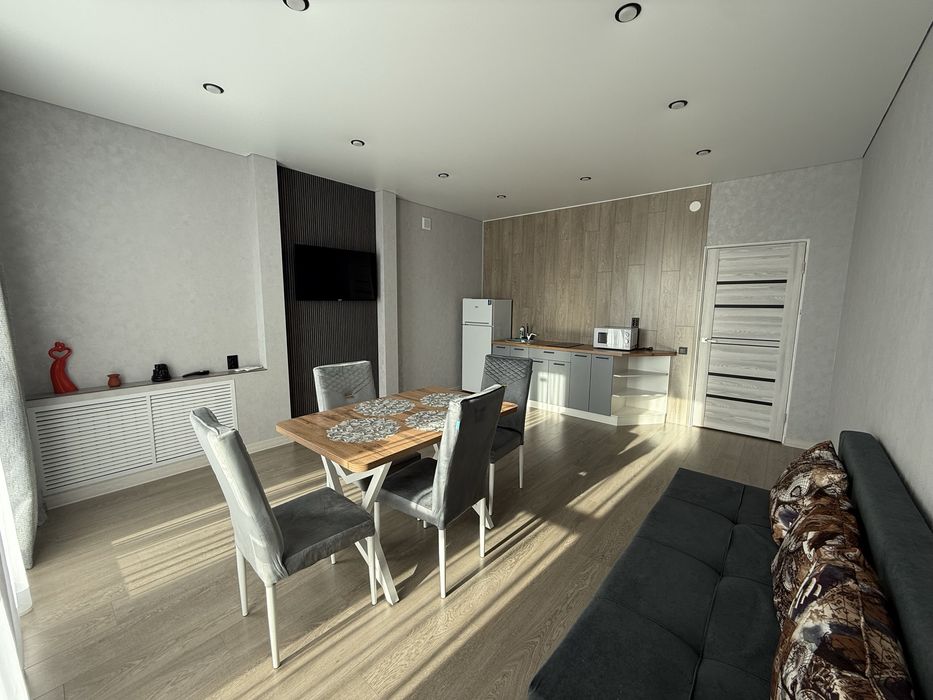 Сдам посуточно 1 комн ЖК Rauan