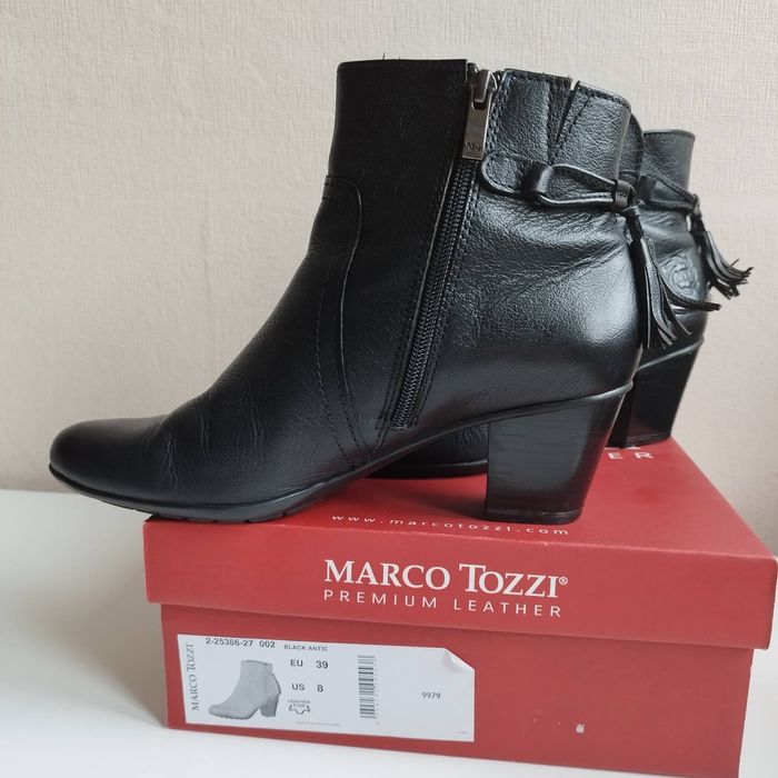 Marco Tozzi  39 номер черни кожени боти на ток
Черни кожени боти
Стелк