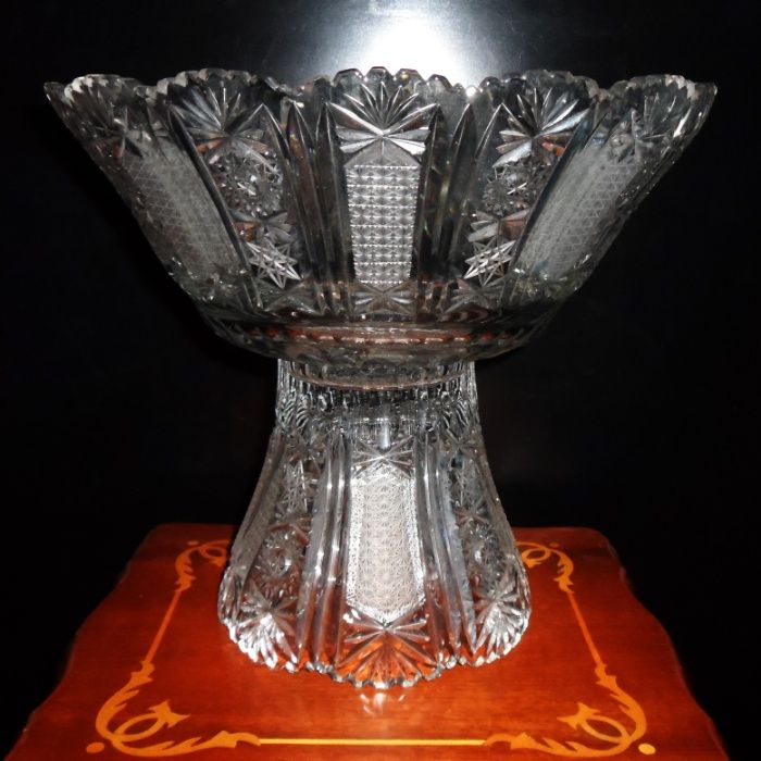 Fructieră mare din cristal Bohemia.