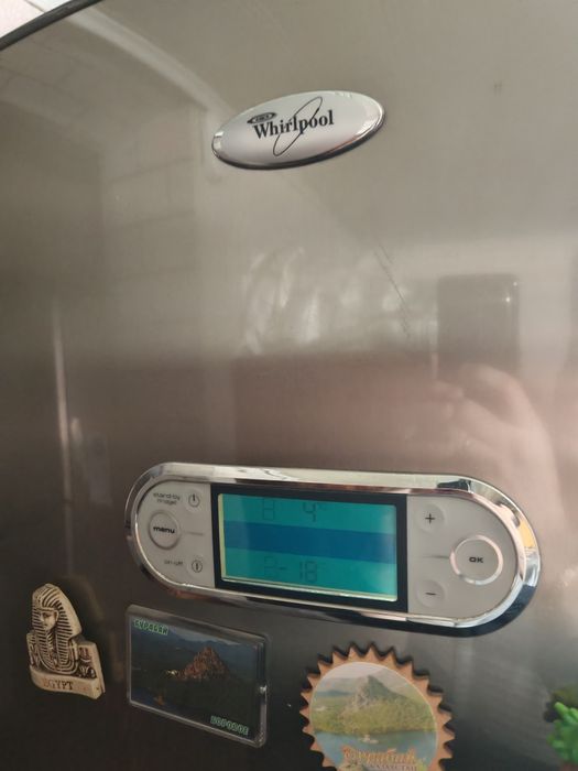 Холодильник whirpool