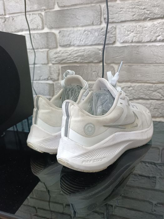 Оригинальные кроссовки Nike