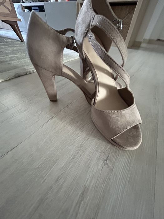 Sandale elegante bej