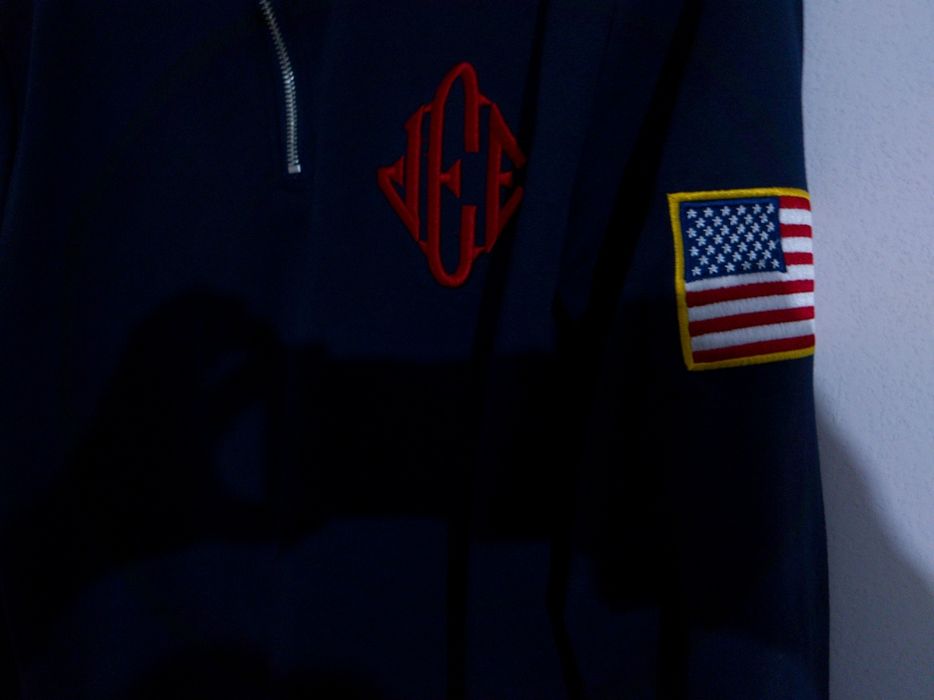 кофта полузамок Джефри Эпштейна