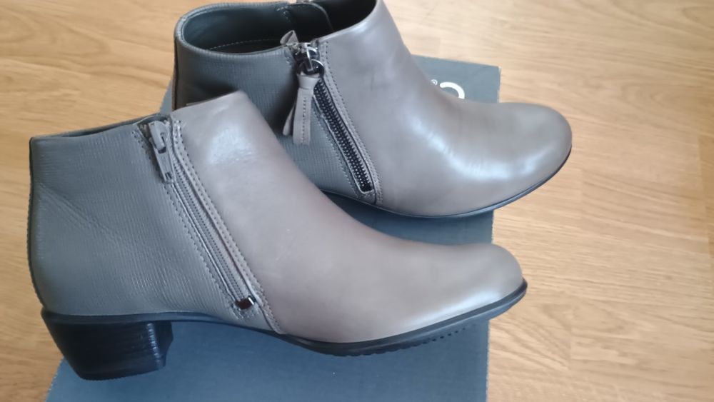 Botine noi dama Ecco.
